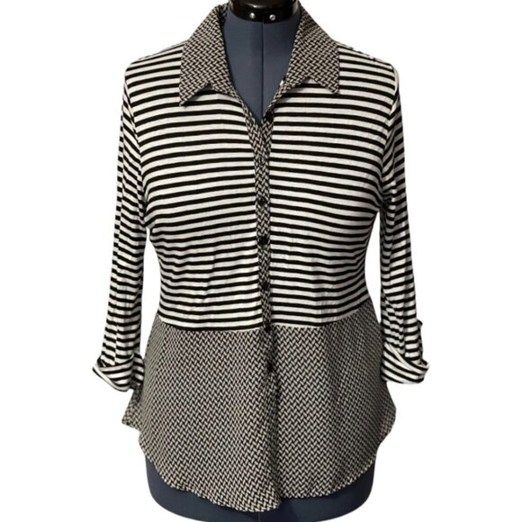 ROZ & ALI Black White Pattern Button Top Petite XL Roll Tab Cuffs Rayon Stretch‎ - Picture 1 of 8